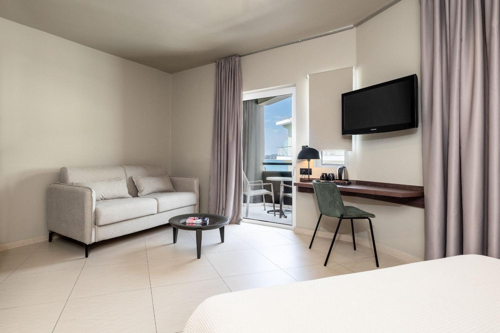 Hotel Nafpaktos Екстериор снимка